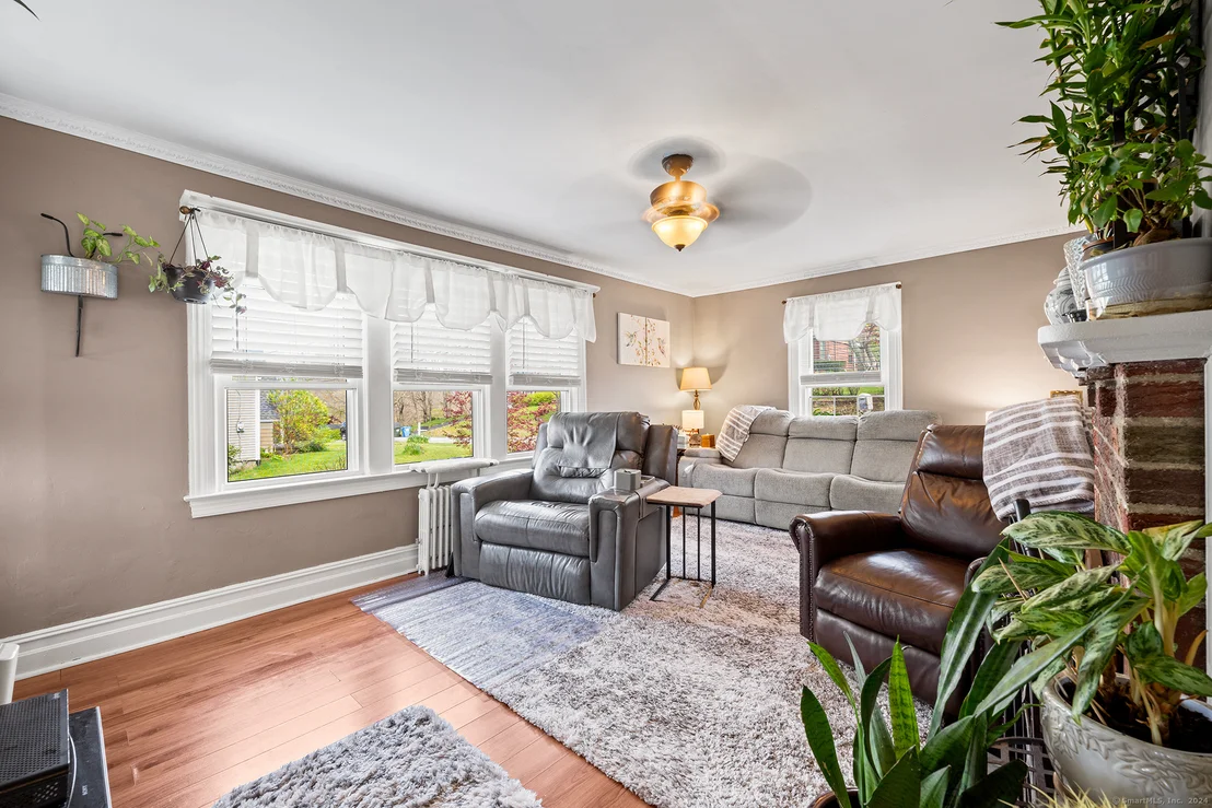 Photo of 17 Sunset Avenue