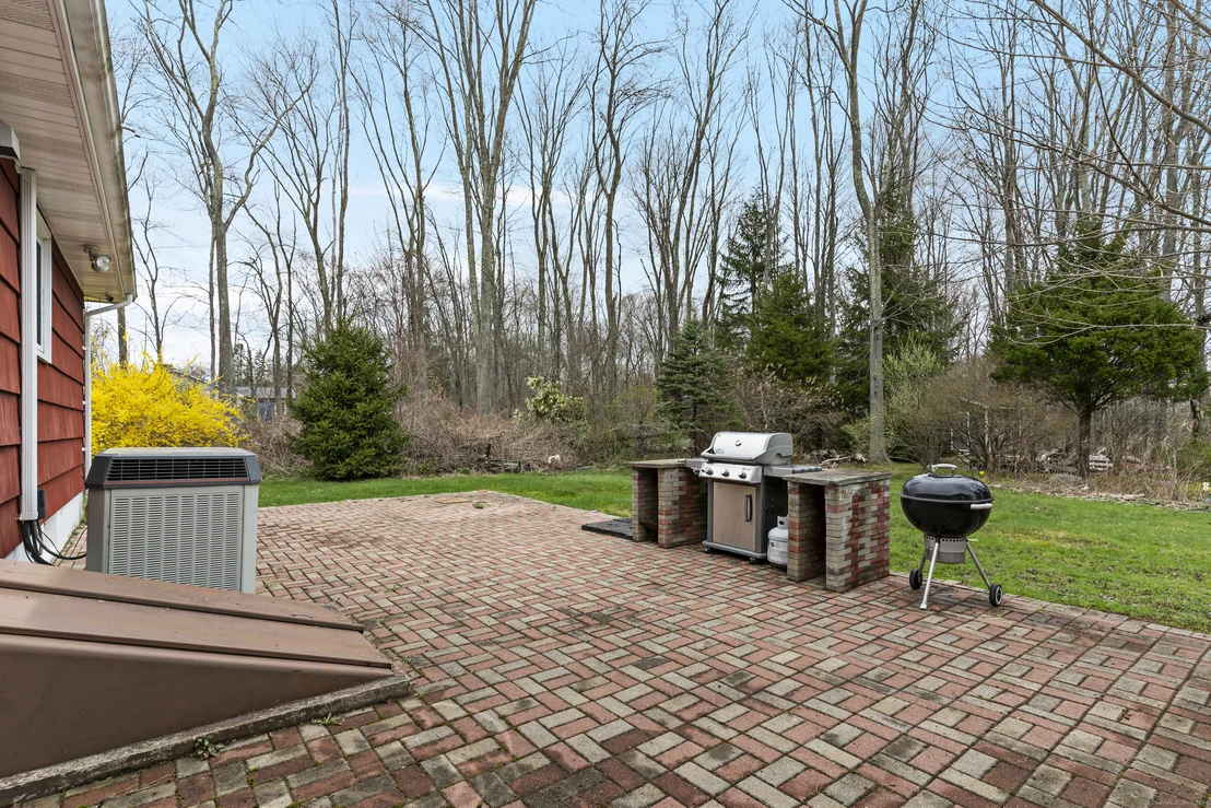 Photo of 2 Fieldstone Drive