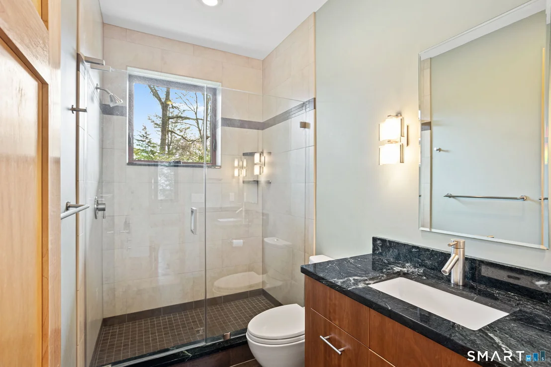 Photo of 152 Lakeside Drive