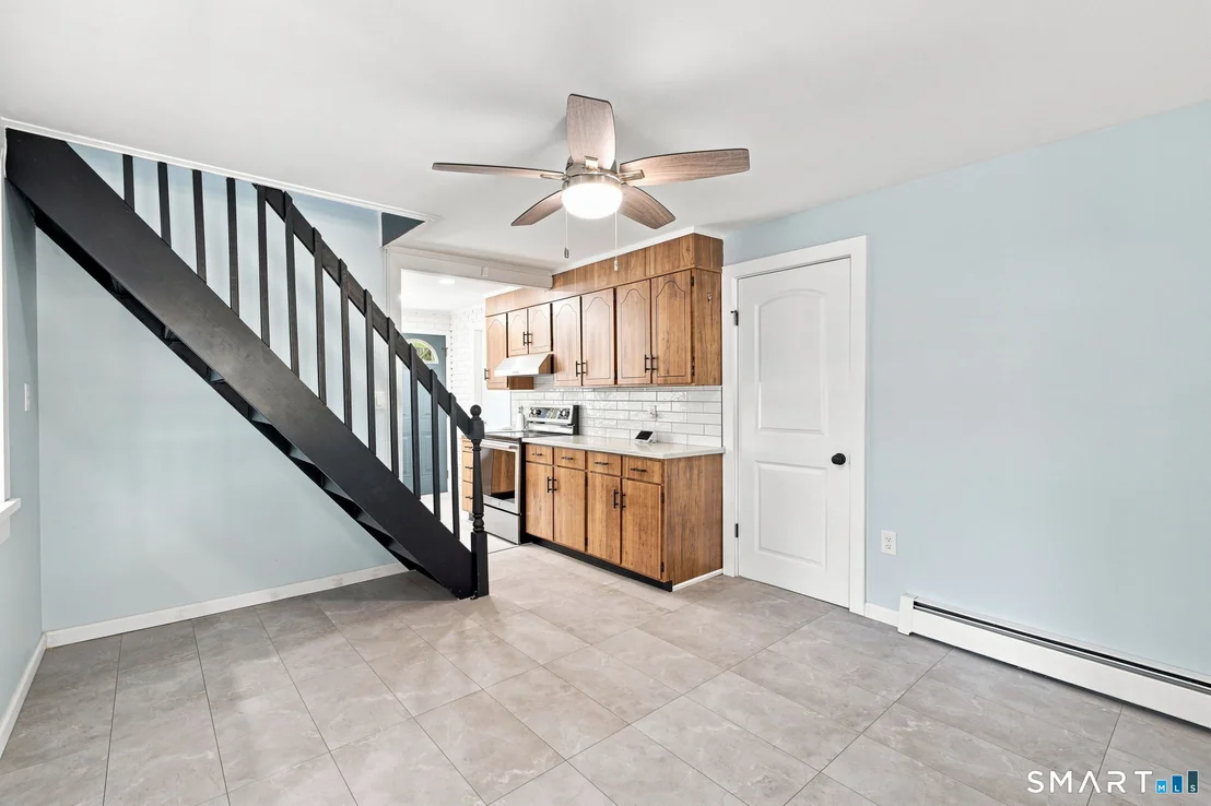 Photo of 75 Shore Road