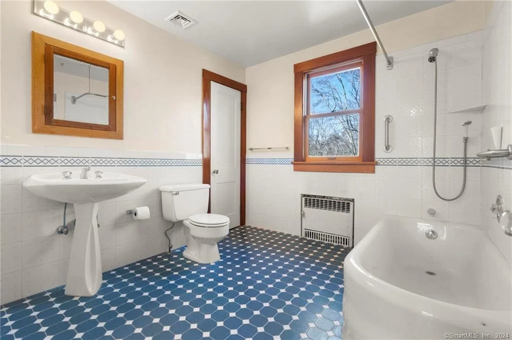 Photo of 98 Overbrook Drive