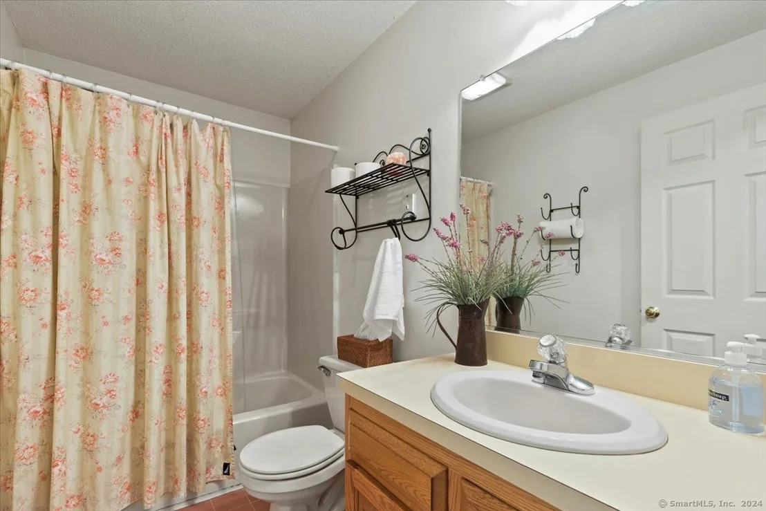 Photo of 461 Addison Road