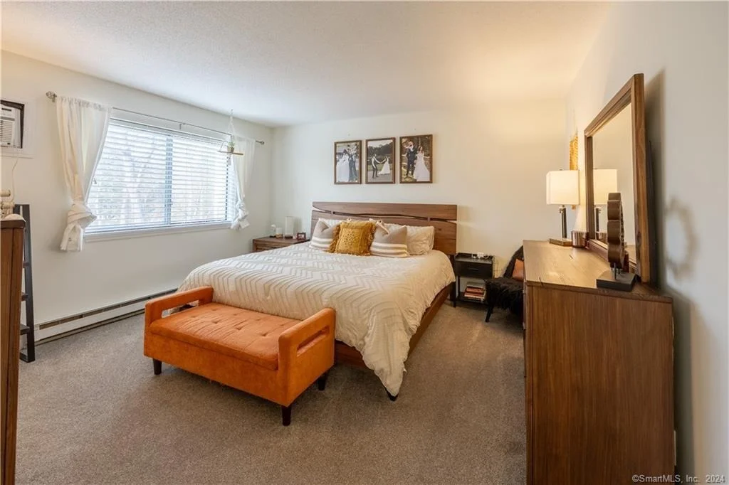 Photo of Unit 41D at 925 Oronoke Road
