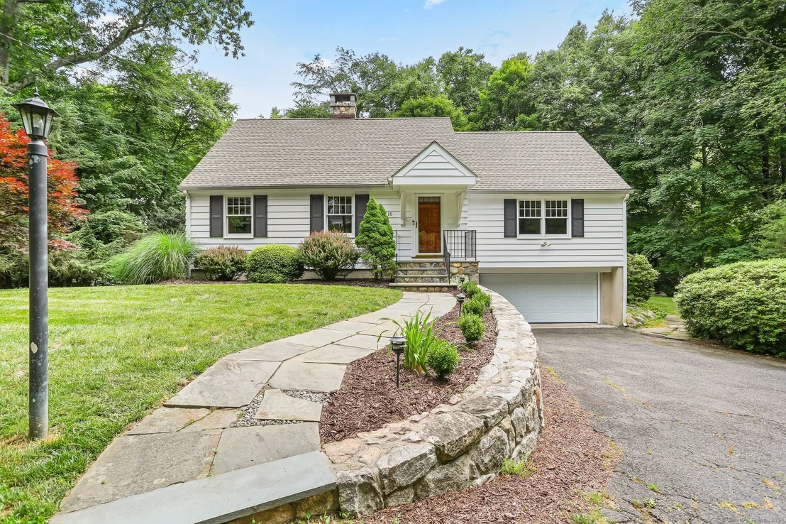 Photo of 10 Guild Drive