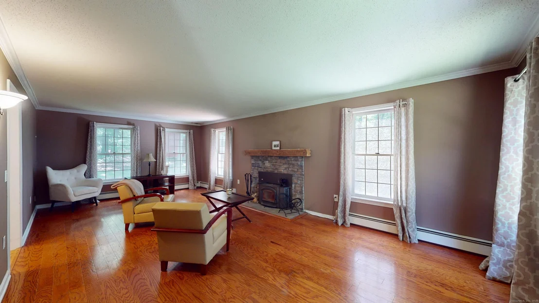 Photo of 3295 Mountain Road