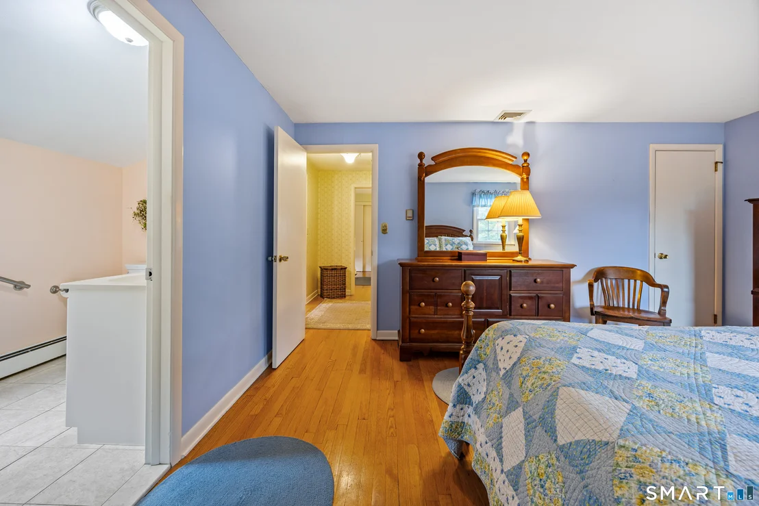 Photo of 230 Wallingford Road