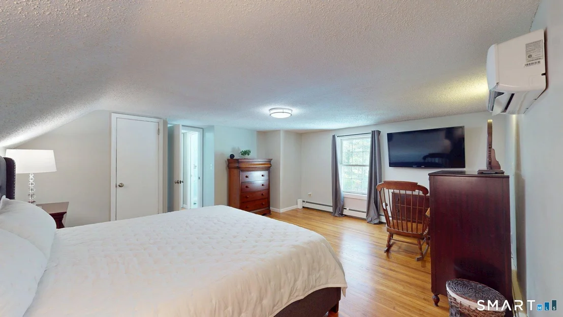 Photo of 11 Hemlock Drive