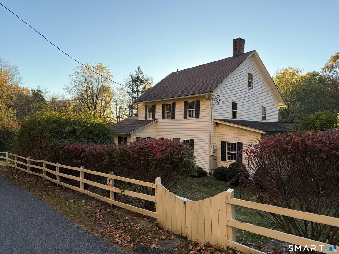 Photo of 197 Skyline Ridge Road