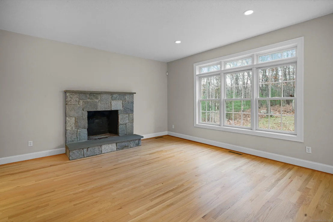 Photo of 10 Azalea Lane