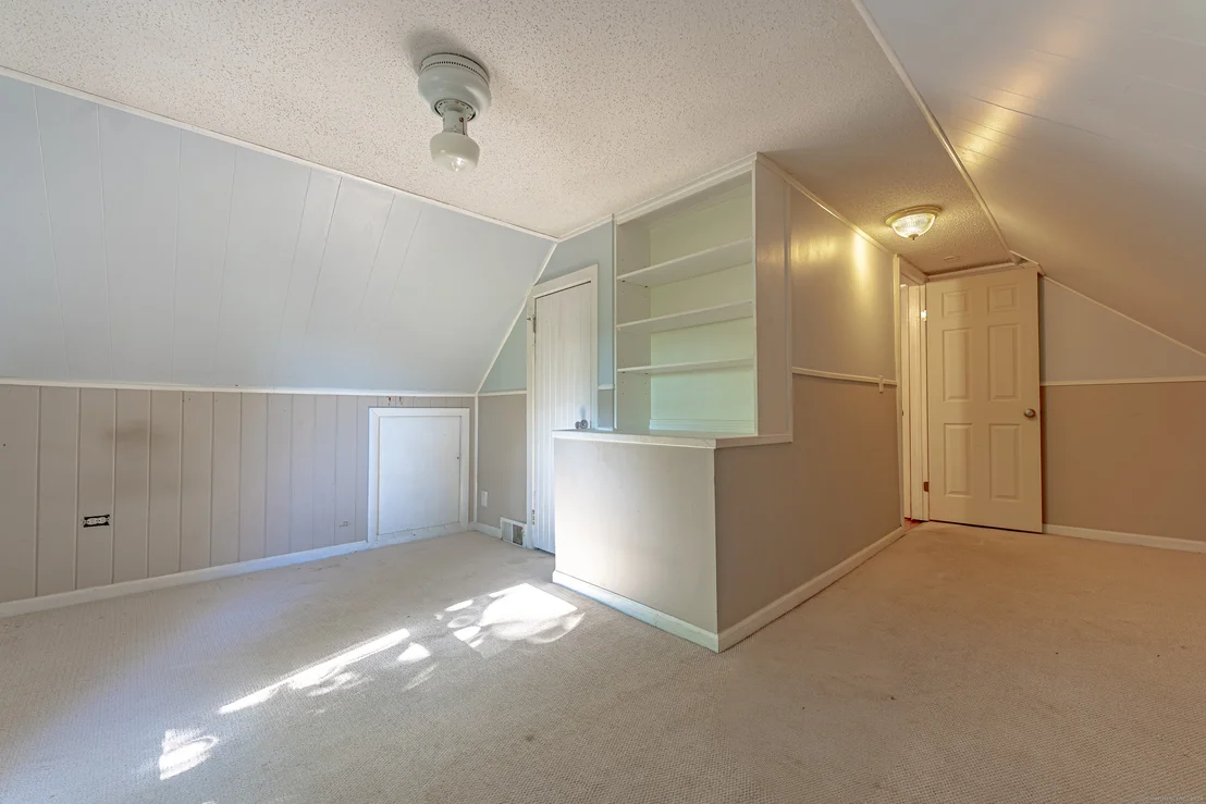 Photo of 1367 Spindle Hill Road
