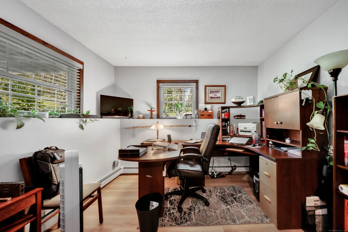 Photo of 21 Long Meadow Road