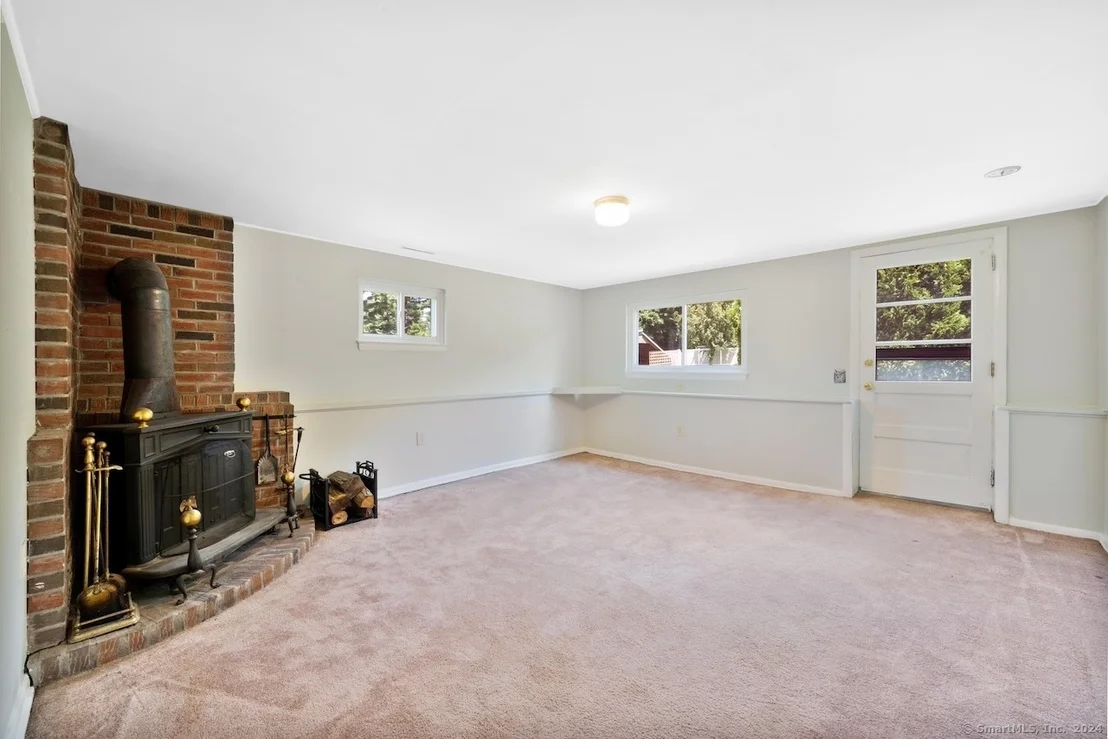 Photo of 39 Niles Drive