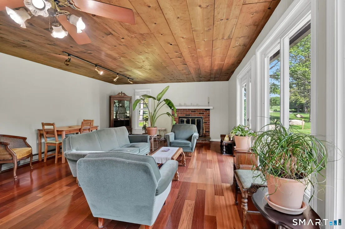 Photo of 127 Lake Road