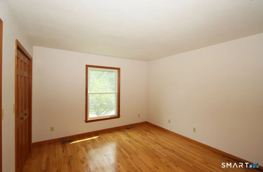 Photo of 328 Saybrook Road