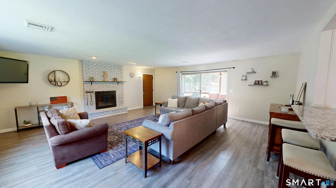 Photo of 341 Sharon Drive