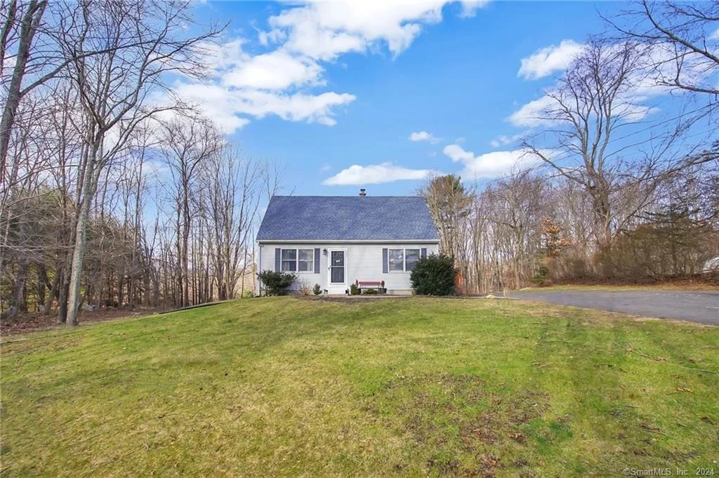 Photo of 986 Merrow Road