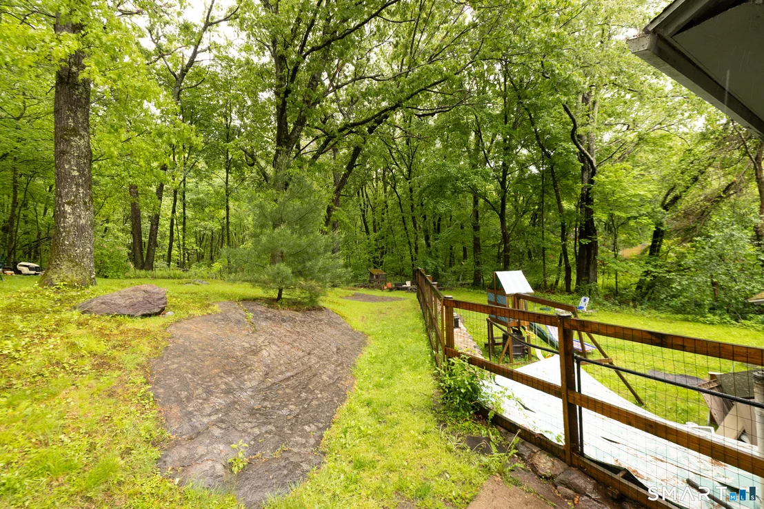 Photo of 1166 Spindle Hill Road