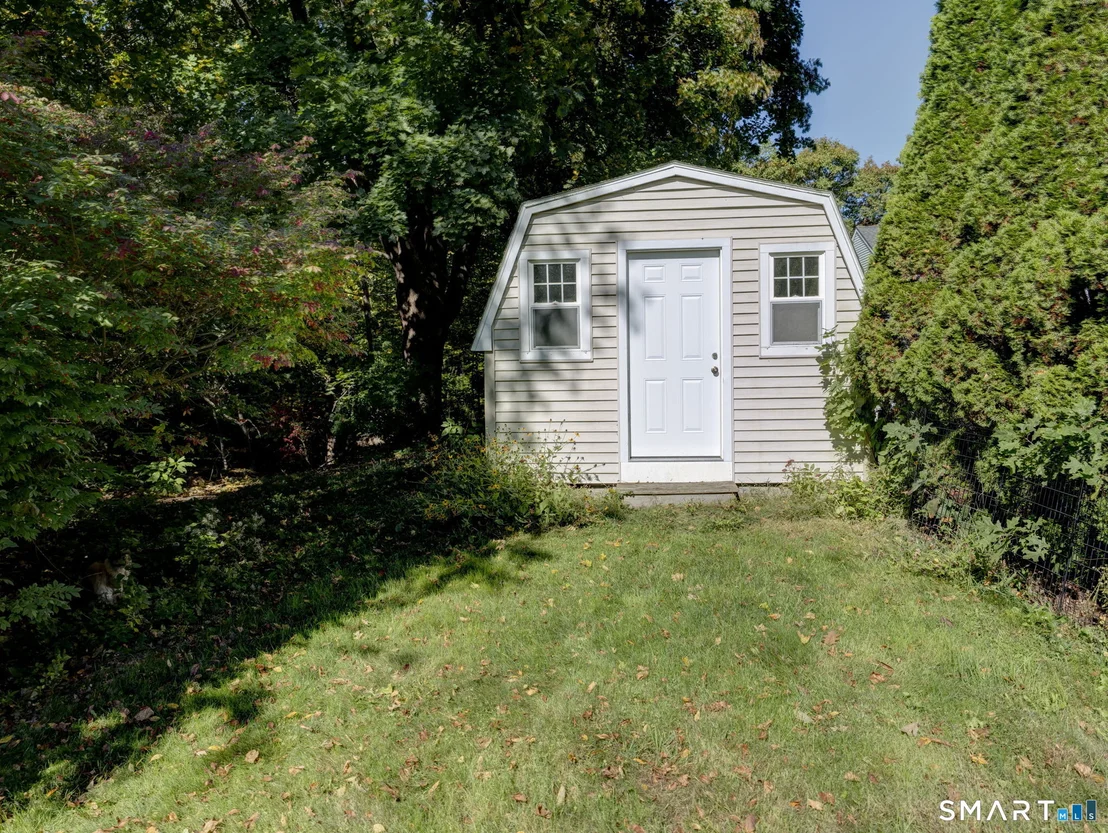 Photo of 887 Spindle Hill Road