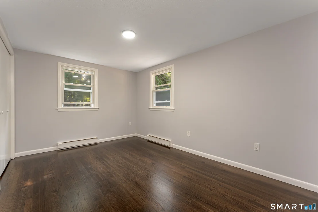 Photo of 48 Manor Lane