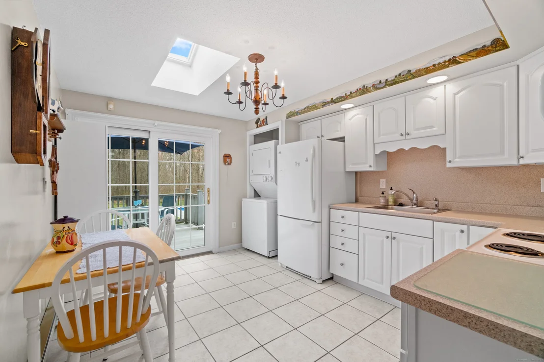 Photo of 25 Laurelwood Drive