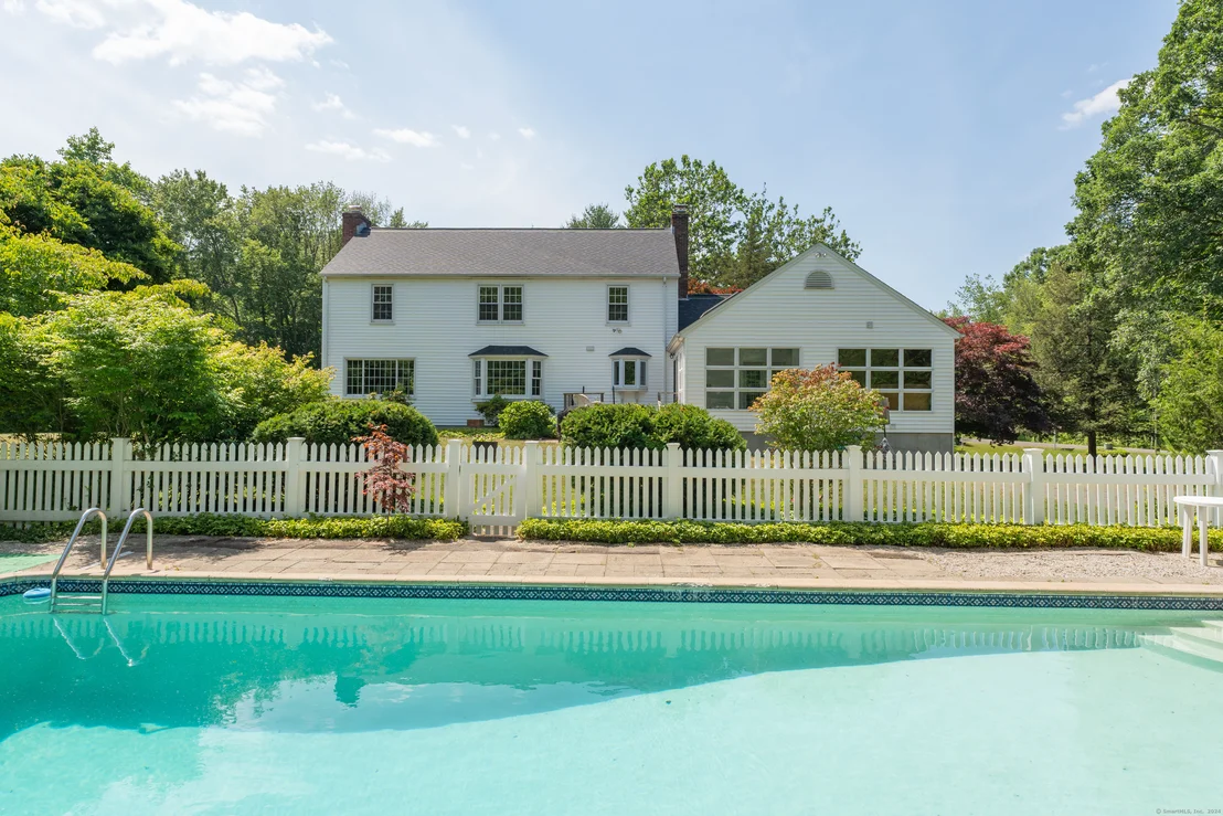 Photo of 11 Winthrop Road