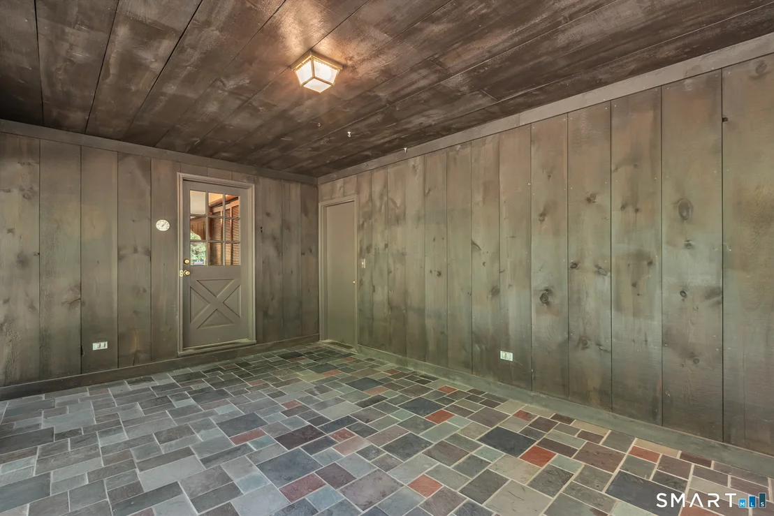 Photo of 77 Bridle Path Drive