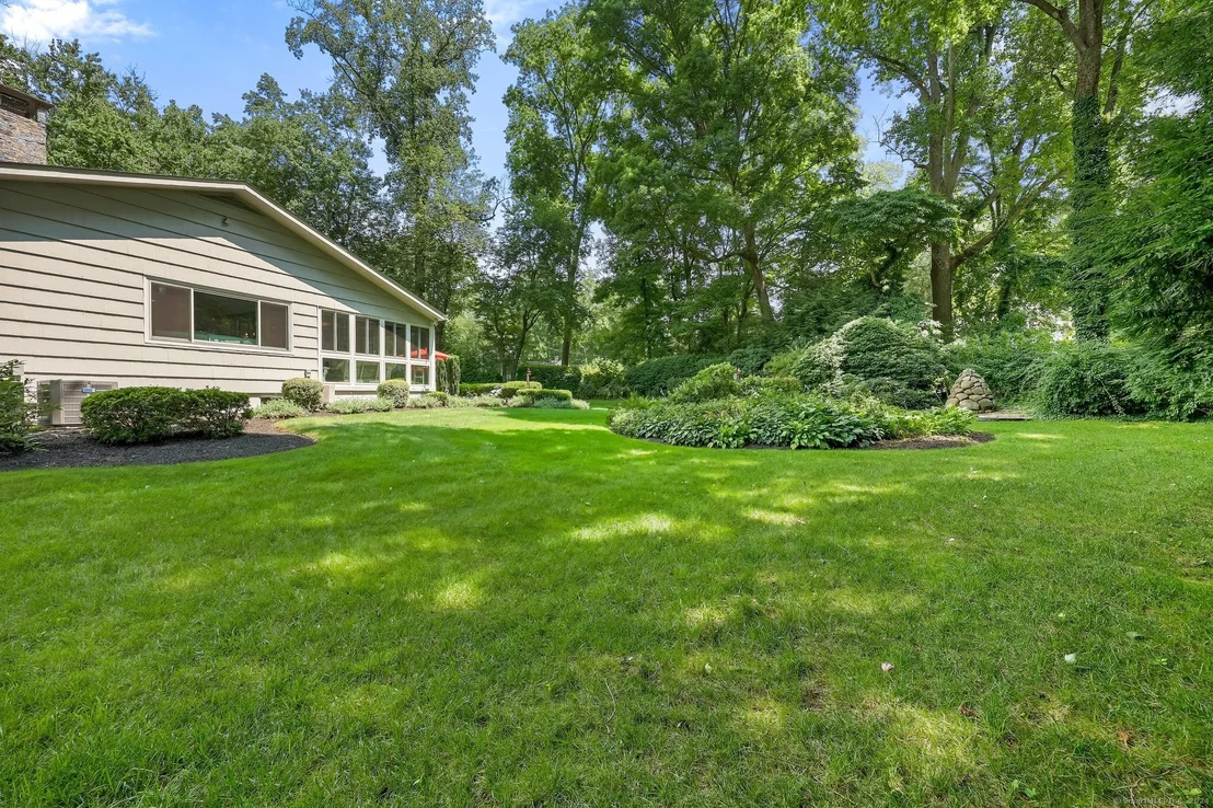 Photo of 109 Meadowcrest Drive