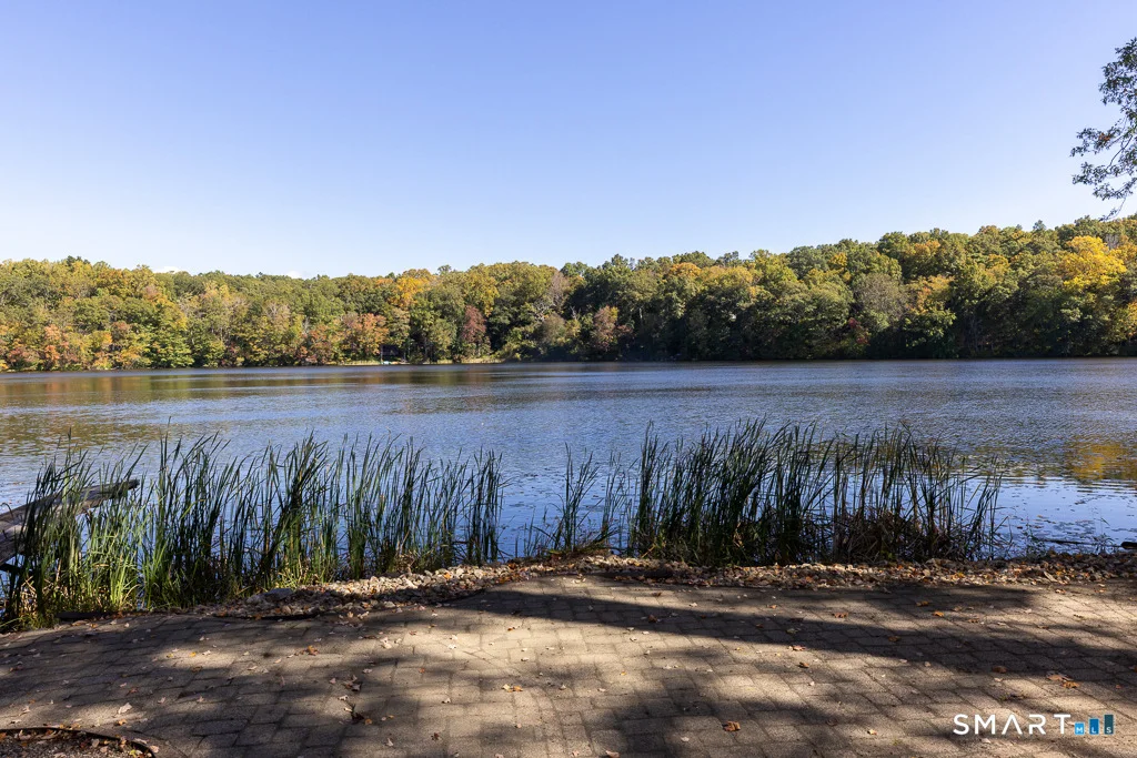 Photo of 32 Tower Hill Lake Road
