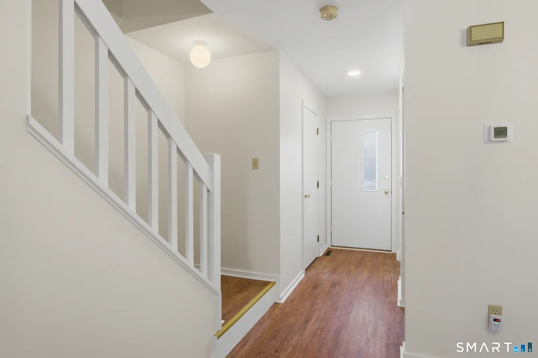 Photo of Unit APT82 at 827 Oronoke Road