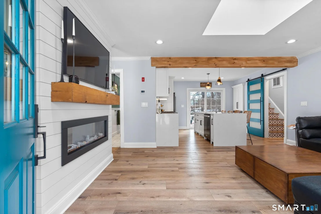 Photo of 136 Shadow Ridge Road