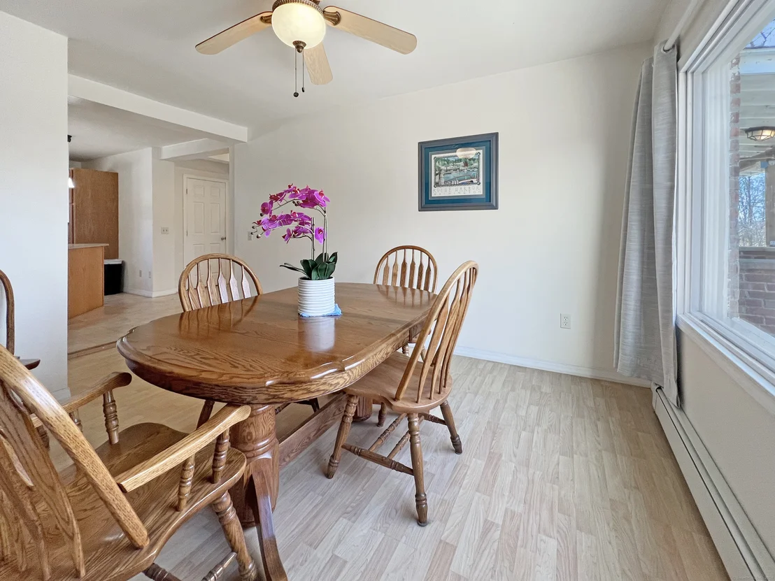 Photo of 625 Maple Hill Road