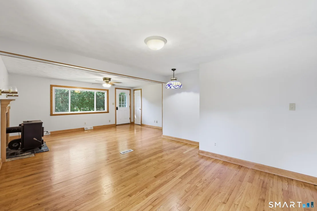 Photo of 186 Jackson Drive