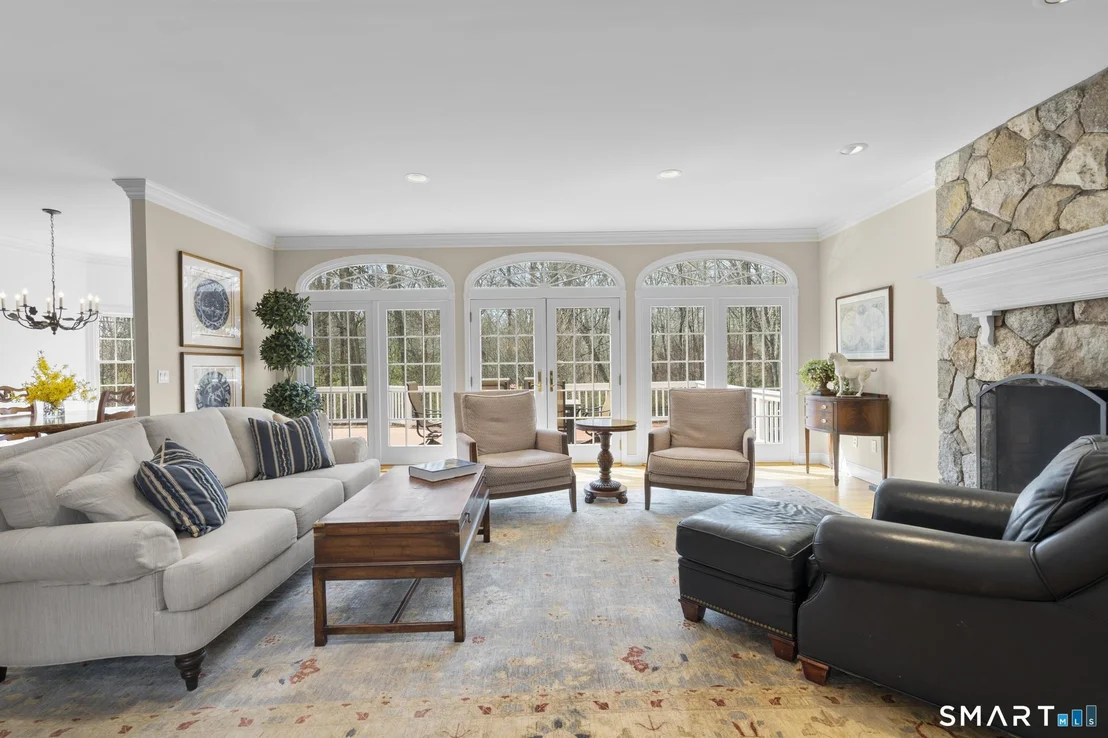 Photo of 8 Maplewood Lane