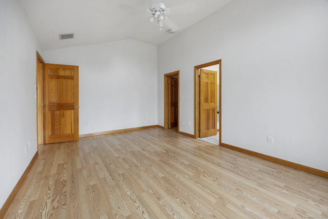 Photo of 405 Neill Drive