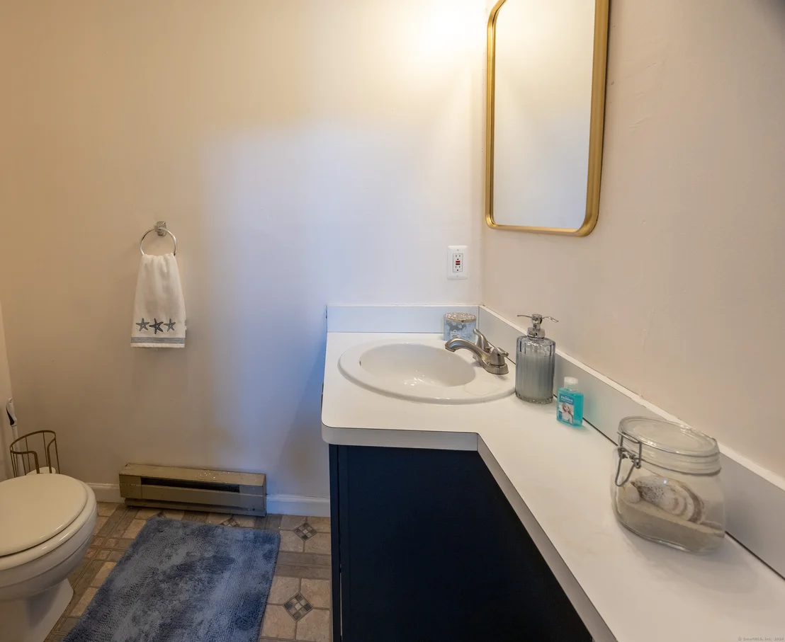 Photo of Unit APT6 at 10 Taft Point