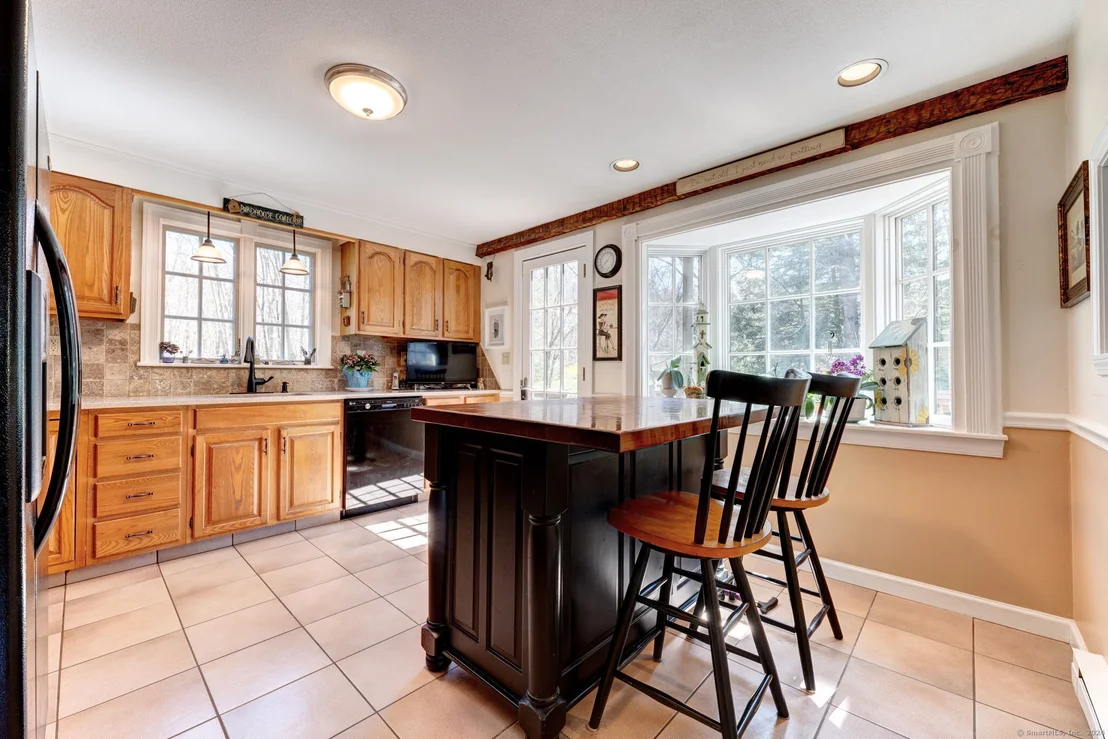 Photo of 345 Gehring Road
