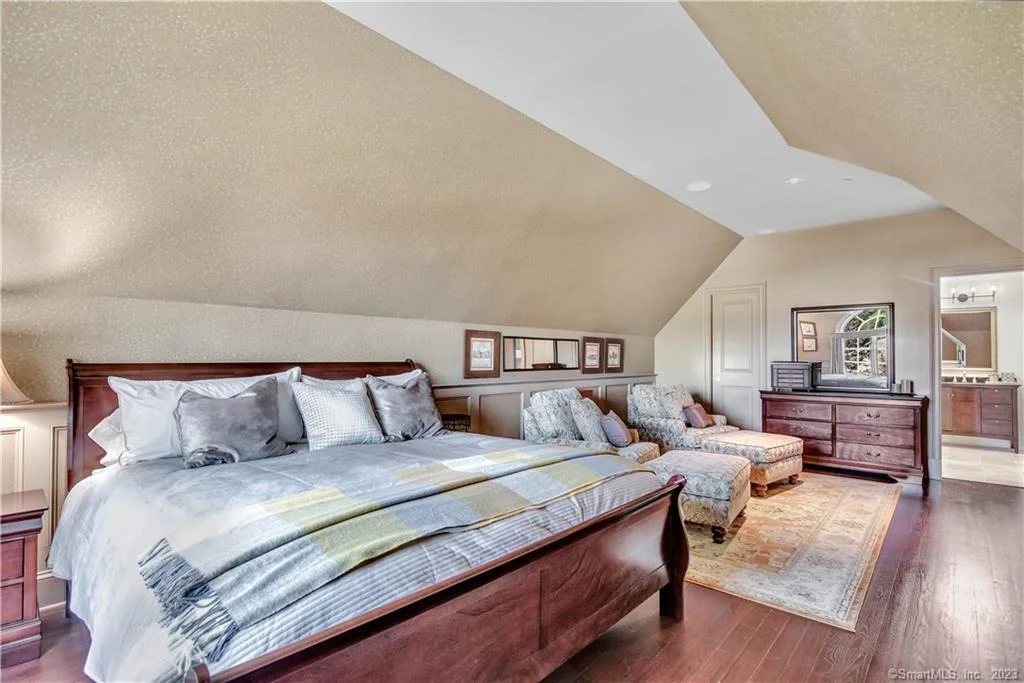 Photo of 40 Winthrop Drive