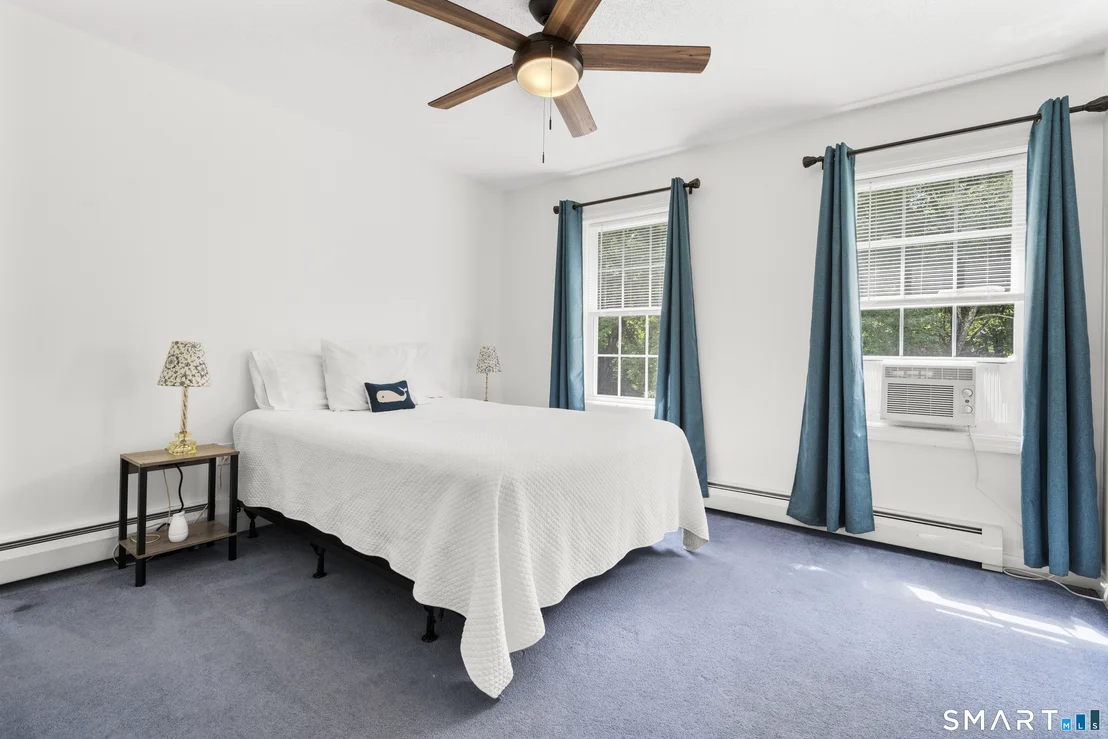 Photo of 264 Trumbull Highway
