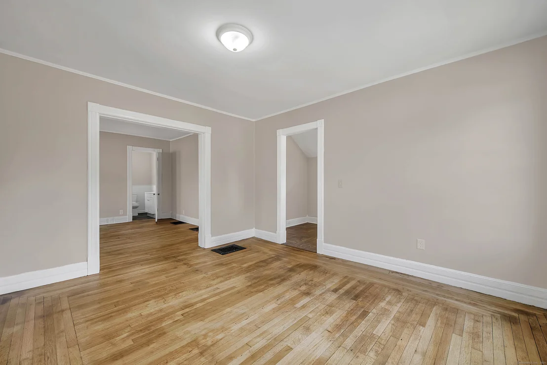 Photo of 36 Oak Street