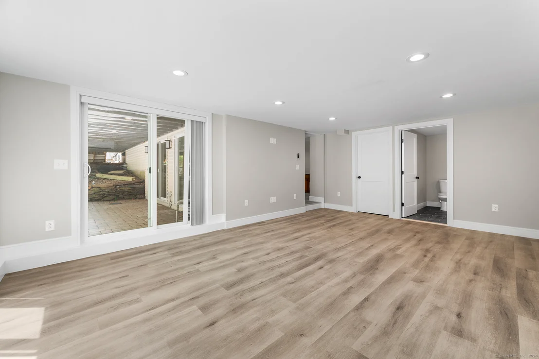 Photo of 16 Ariel Way