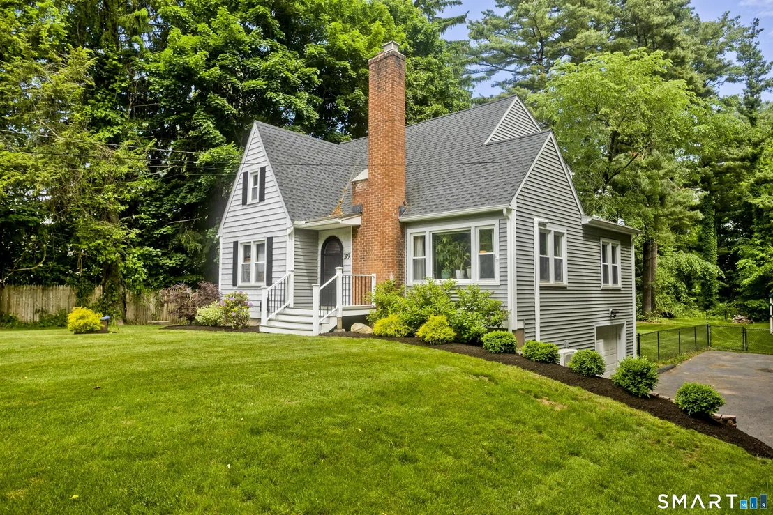 Photo of 39 Highland Avenue