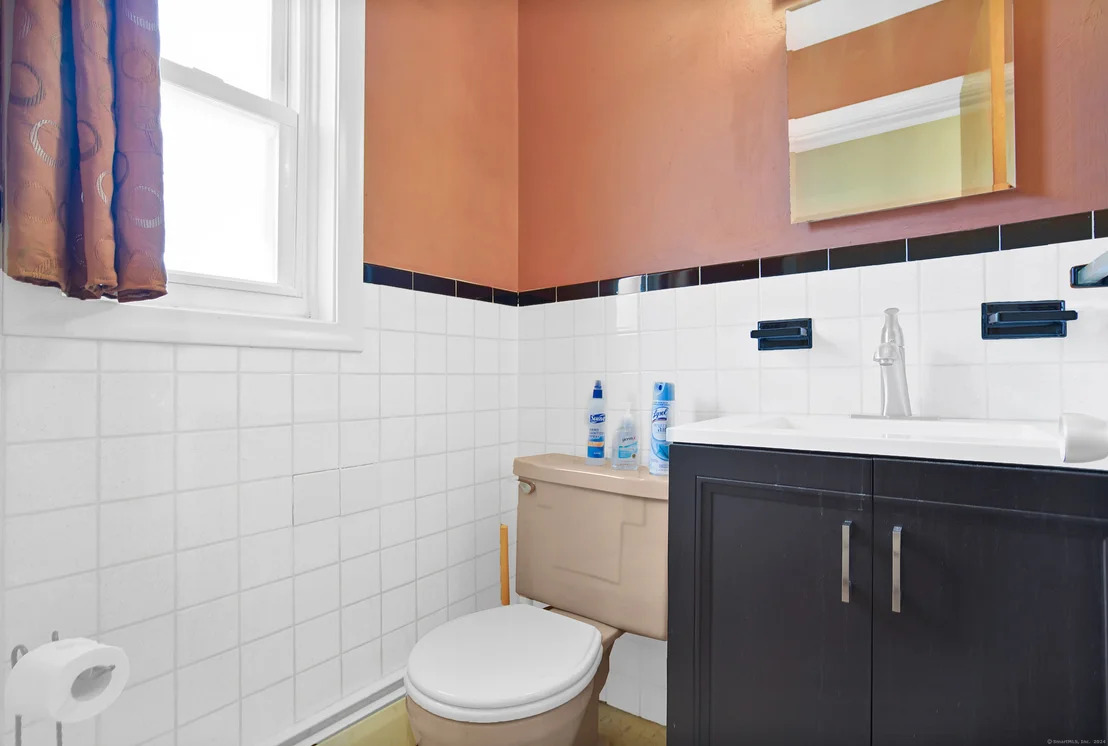 Photo of Unit APT6 at 3 Camelot Drive