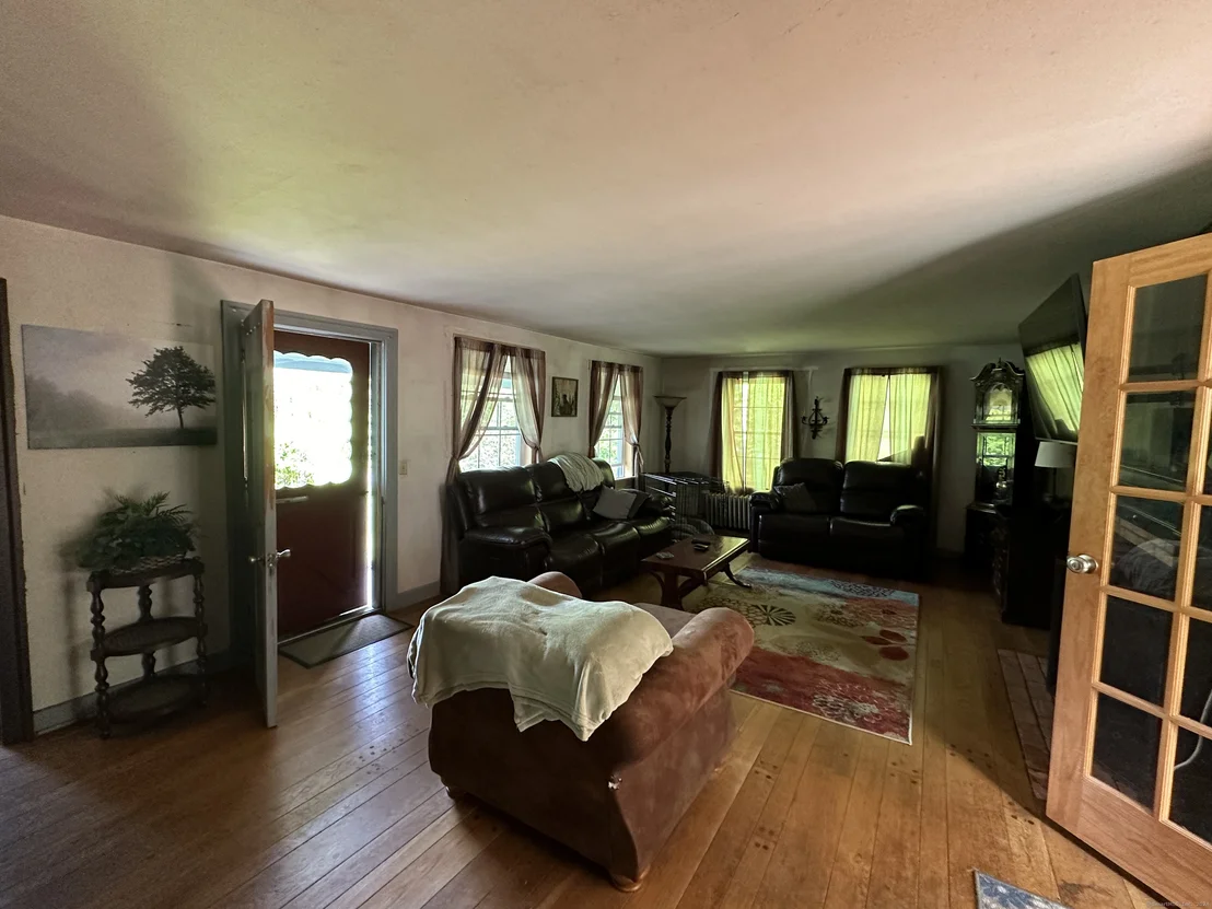 Photo of 77 Hebron Road