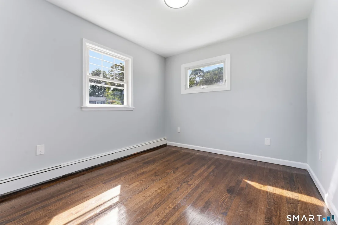 Photo of 144 Beatrice Drive