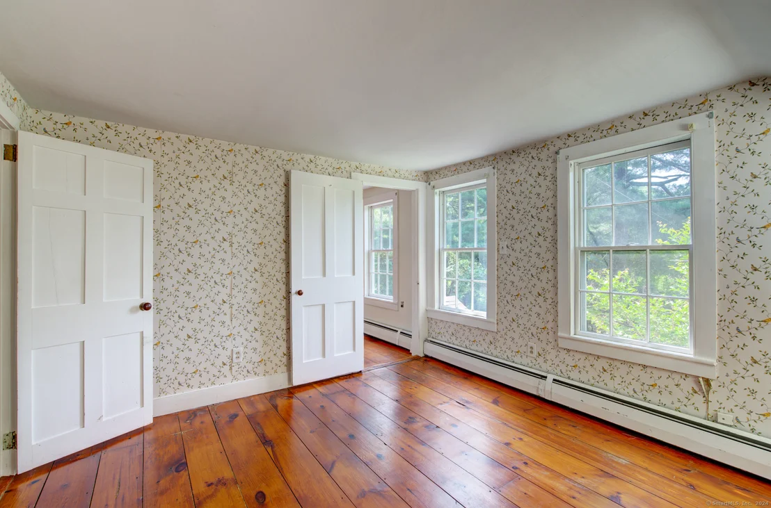 Photo of 12 Meadow Drive