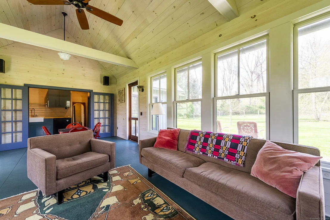 Photo of 126 Beaver Brook Road