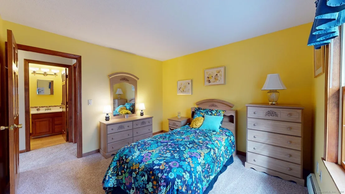 Photo of 18 Pinecrest Road