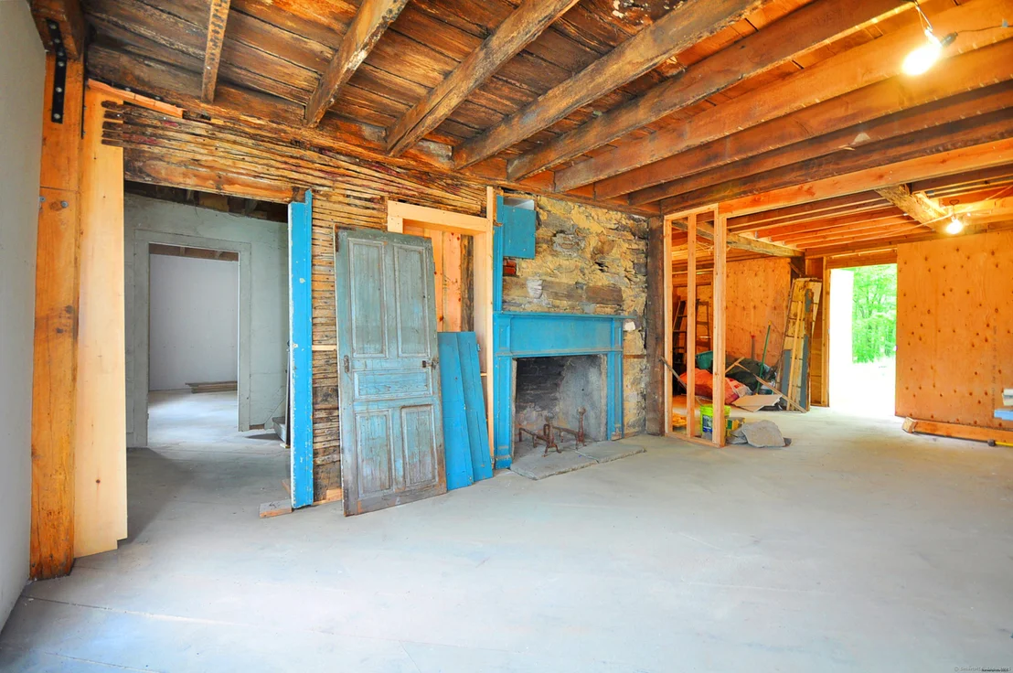 Photo of 30 Chestnut Hill Road