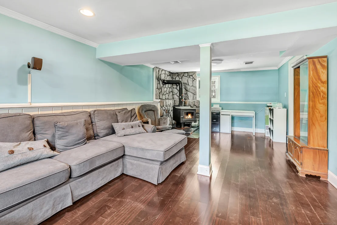 Photo of 16 Glen Circle
