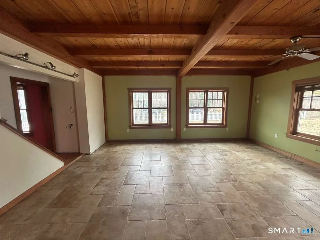 Photo of 17 Comstock Avenue